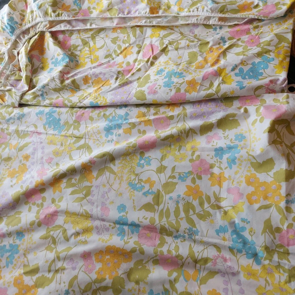 Vintage Pacific Colorful Floral Butterfly Muslin Flat & Fitted Sheet Set Twin US